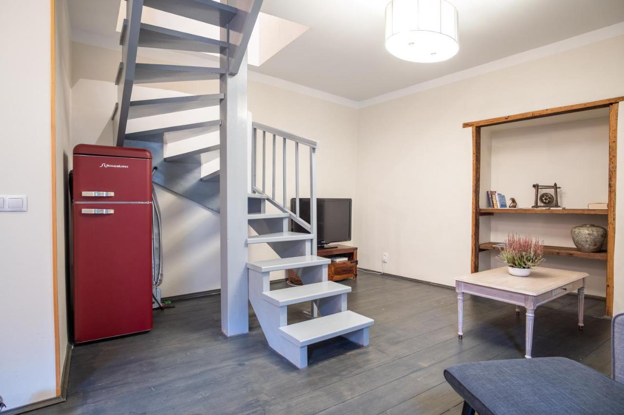 Dream Stay - Bright 2-Bedroom 2-Floor Old Town Apartment Tallinn Exterior foto