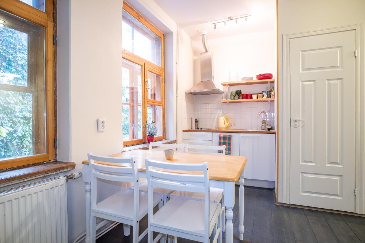 Dream Stay - Bright 2-Bedroom 2-Floor Old Town Apartment Tallinn Exterior foto