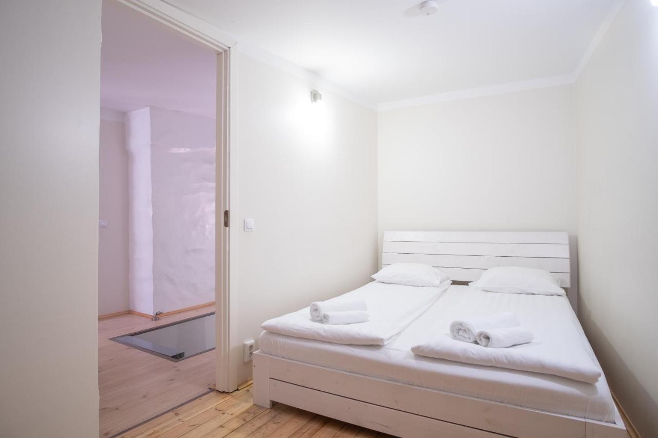 Dream Stay - Bright 2-Bedroom 2-Floor Old Town Apartment Tallinn Exterior foto