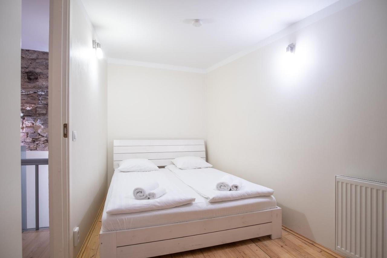 Dream Stay - Bright 2-Bedroom 2-Floor Old Town Apartment Tallinn Exterior foto